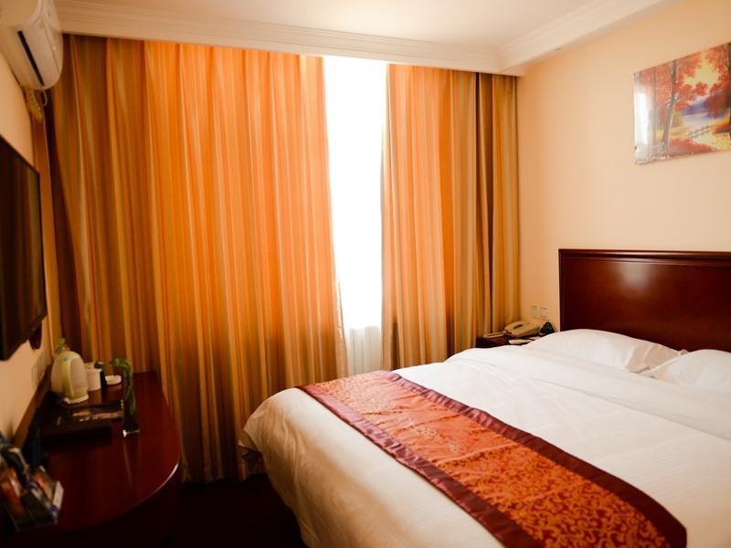 Greentree Haidian District Shijingshan Amusement Park Bajiao East Street Express 2* Beijing